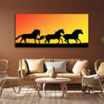 M7_0009_MOCKUPS_LAND_0068_4879530_horses-silhouettes_AOAY2161
